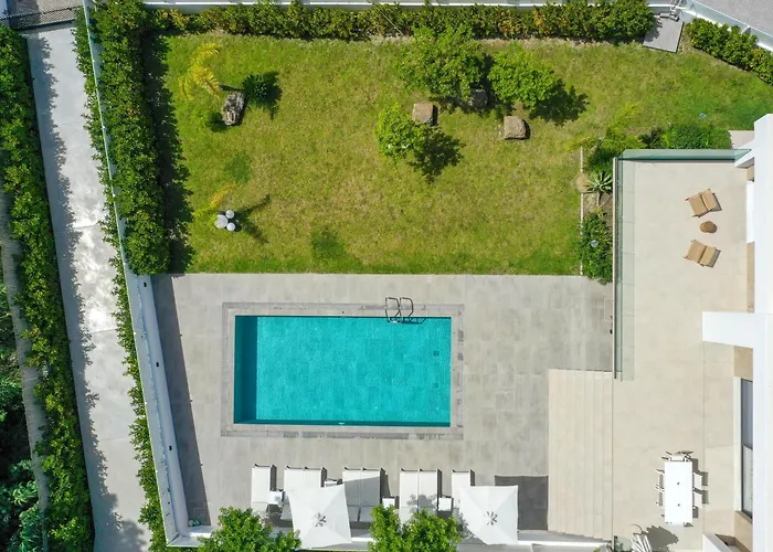 Aurum Villas