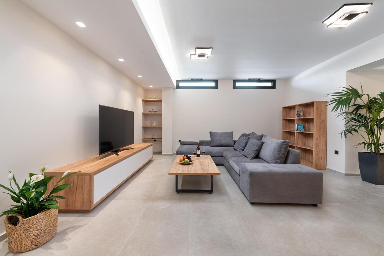 Aurum Villa