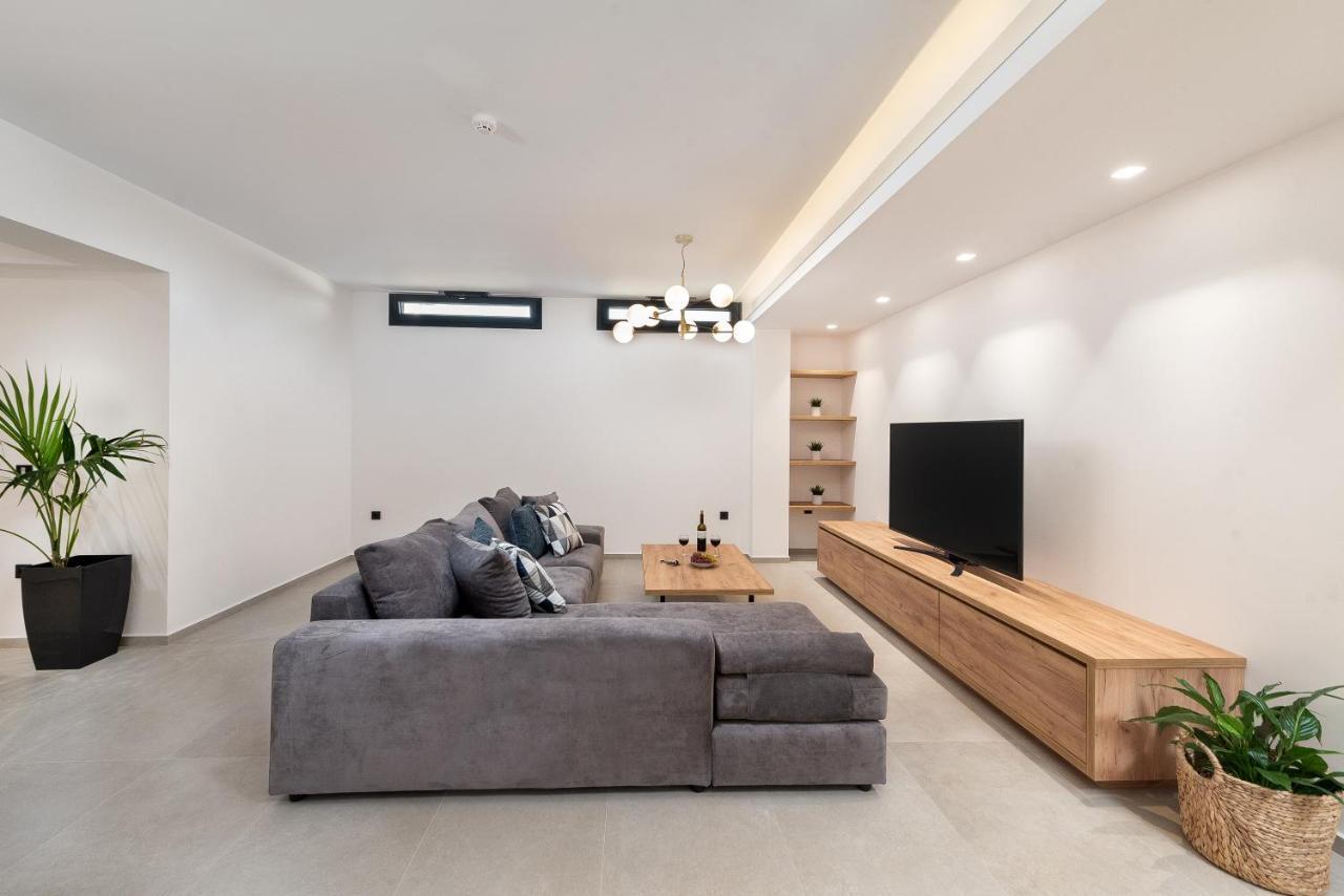 Aurum Villa