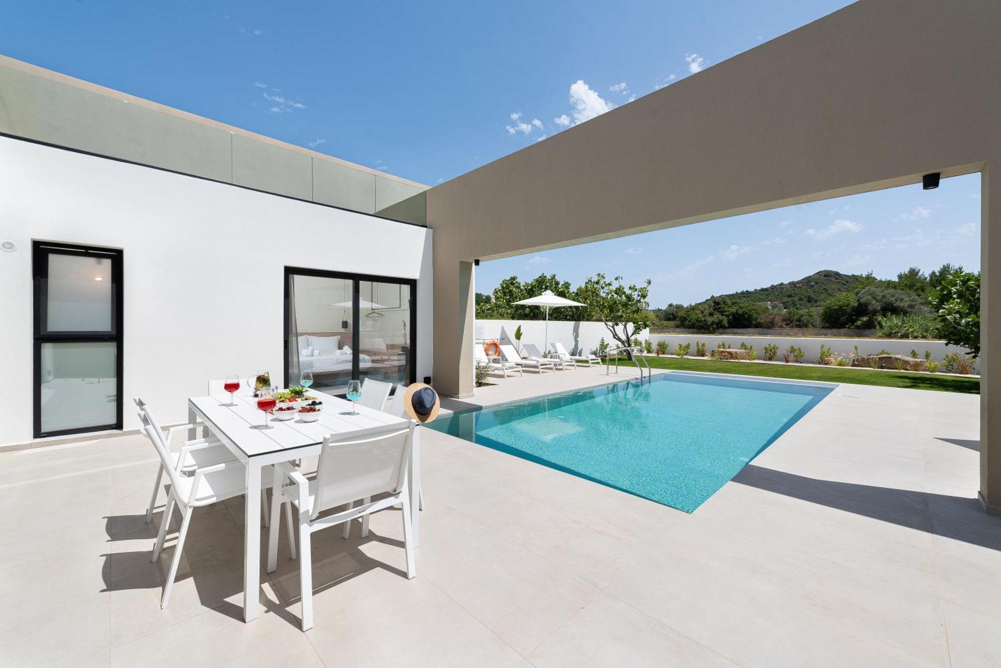 Aurum Villa *